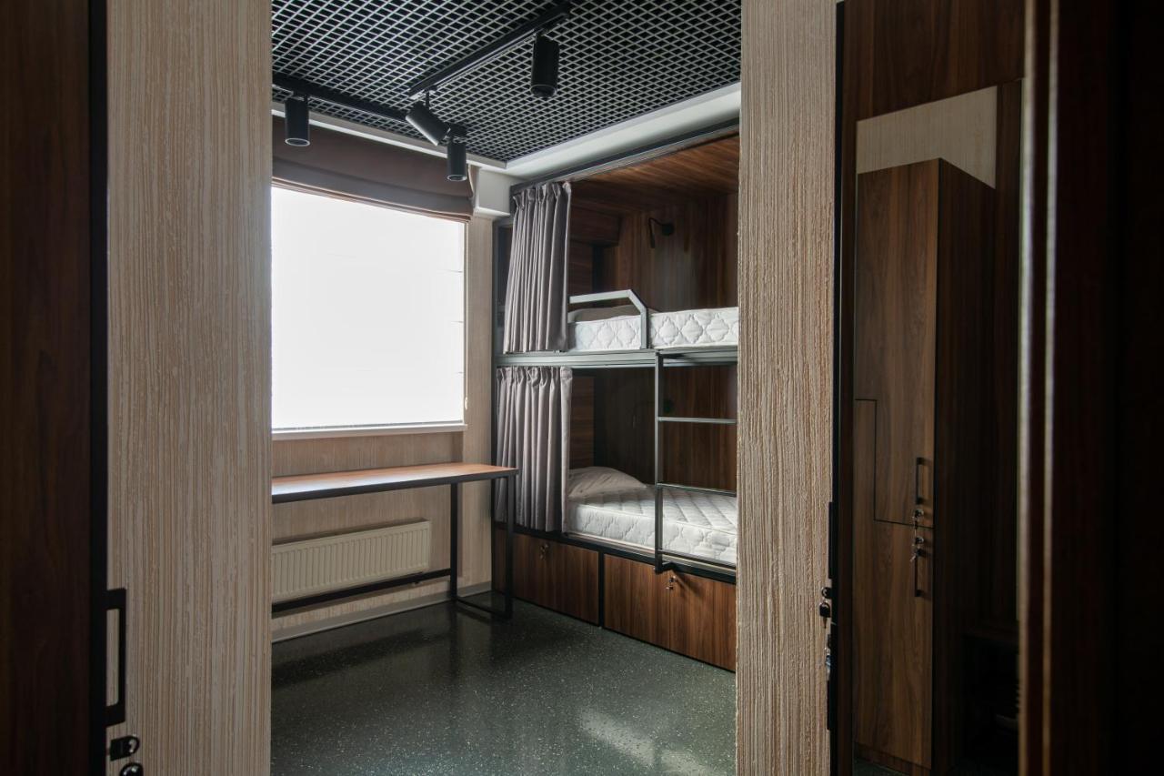 Misto Capsule Hotel Киев Экстерьер фото