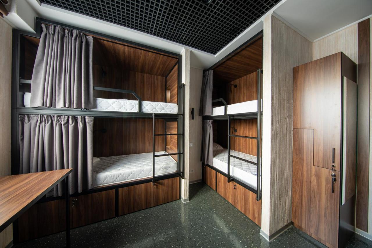 Misto Capsule Hotel Киев Экстерьер фото