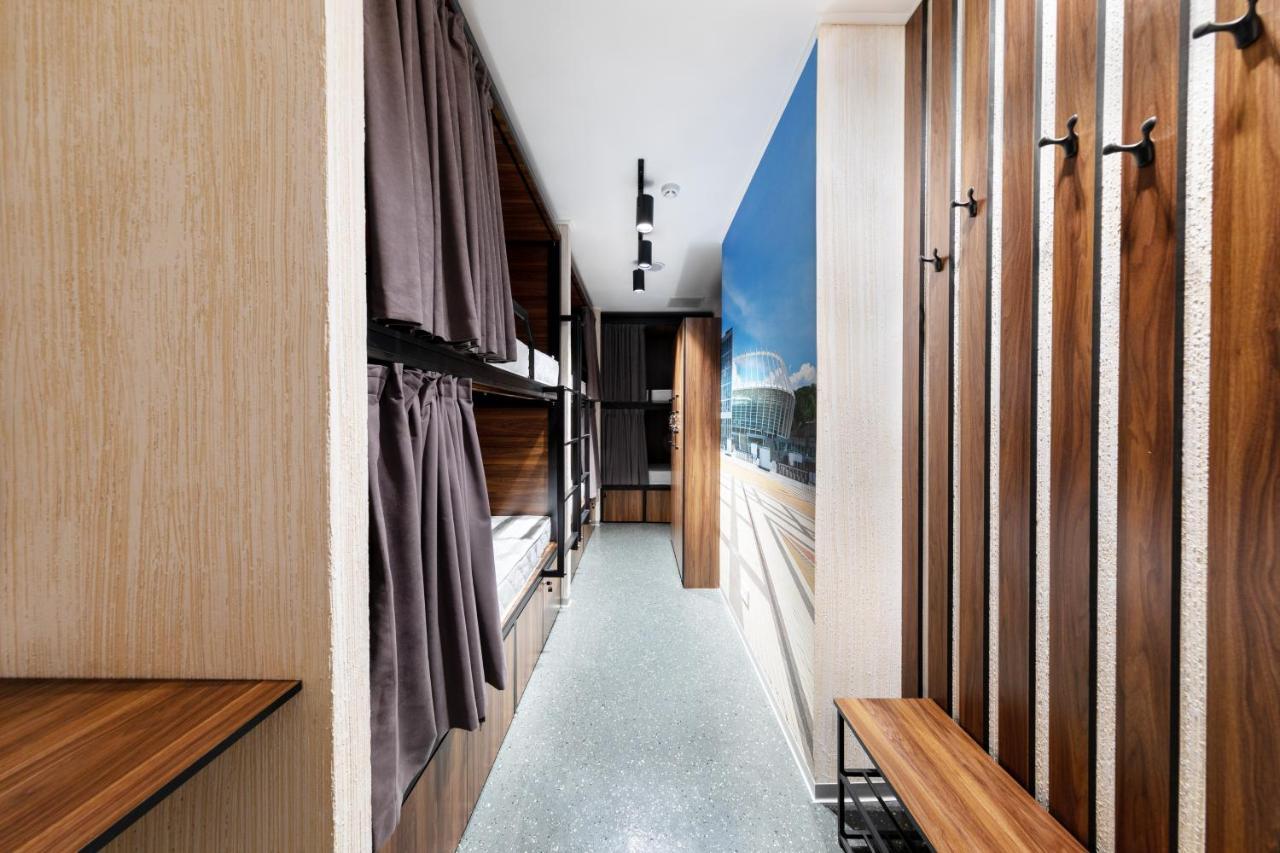 Misto Capsule Hotel Киев Экстерьер фото
