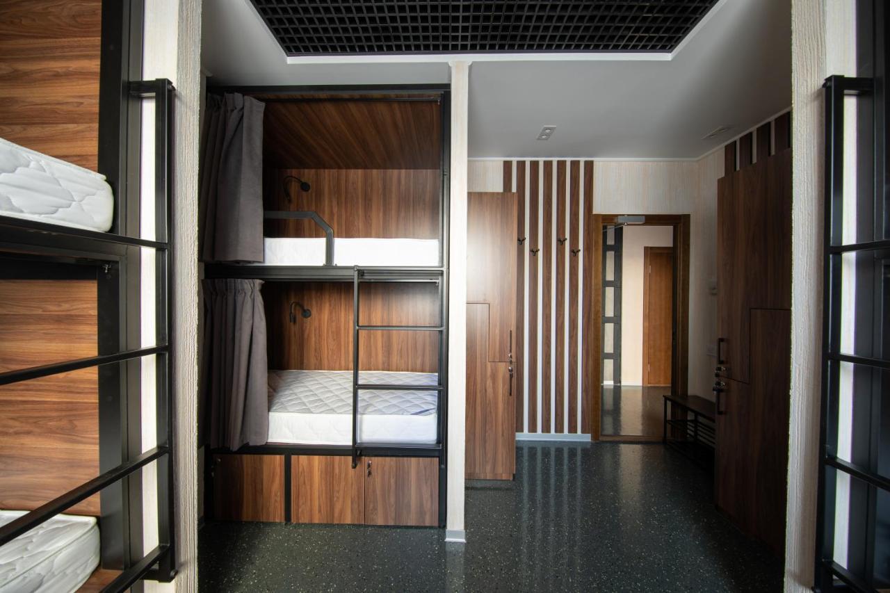 Misto Capsule Hotel Киев Экстерьер фото