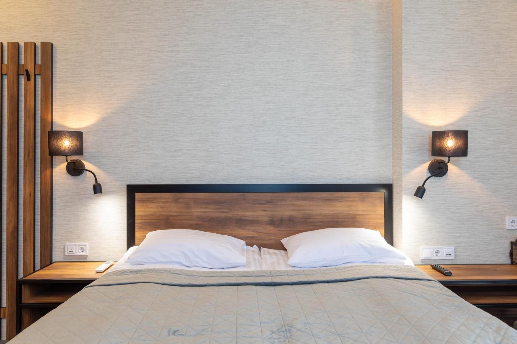 Misto Capsule Hotel Киев Экстерьер фото