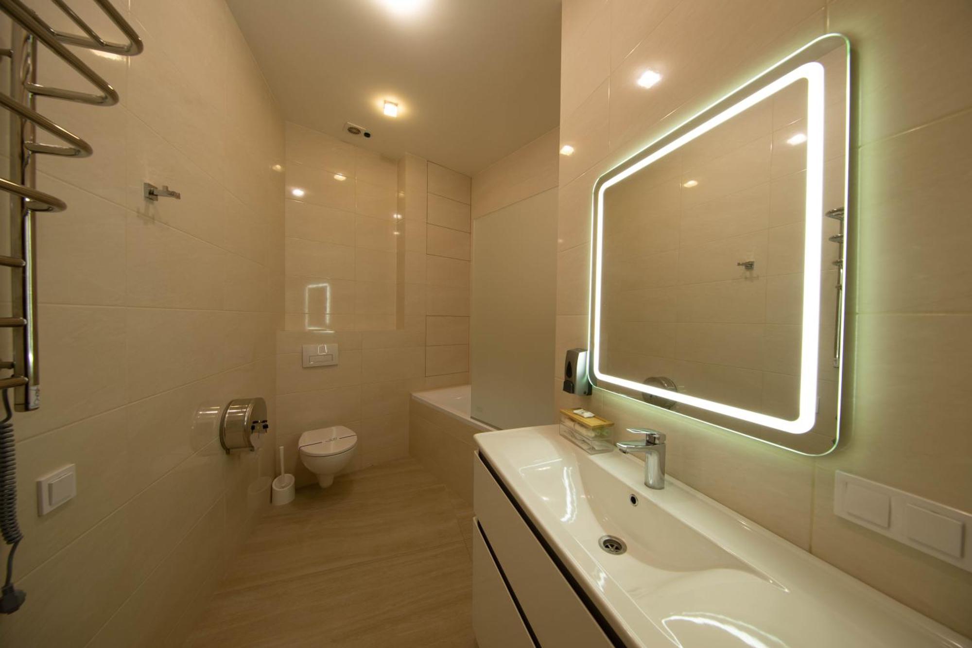 Misto Capsule Hotel Киев Экстерьер фото